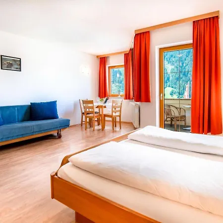 In Neustift Near Lift نيوستيف ام ستوبيتا